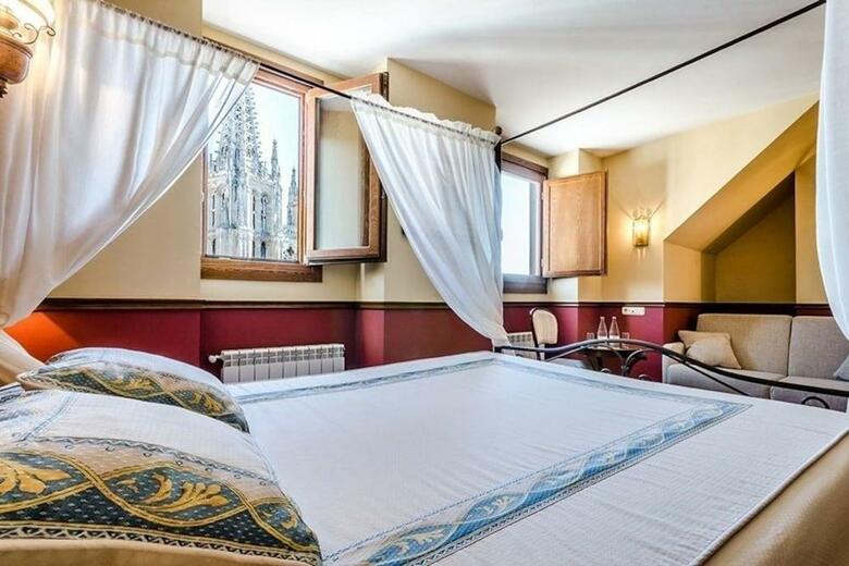 Hotel Meson Del Cid