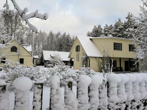 M�nni Farm Holiday House