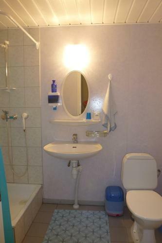 Hostal Kihelkonna Pastorate Guesthouse
