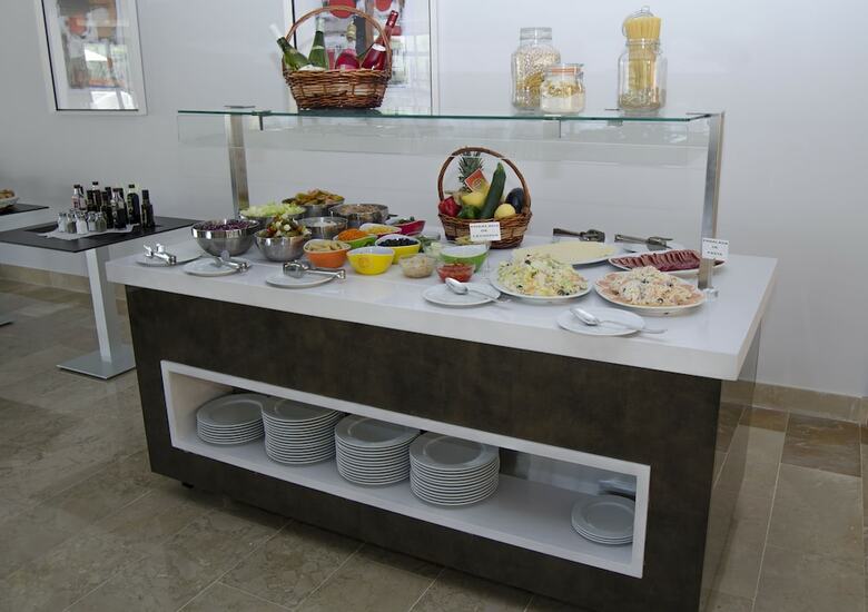 Hotel Adaria Vera