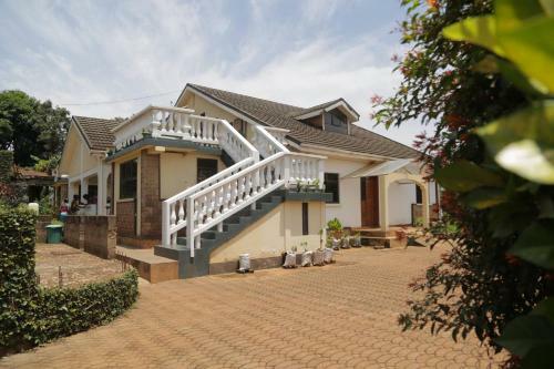 Voyager Suites B&B Kampala