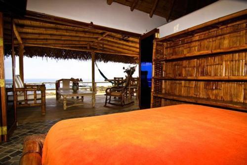 Hostal Oceanic Bungalows