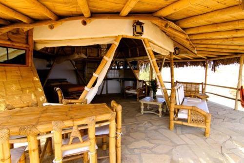 Hostal Oceanic Bungalows
