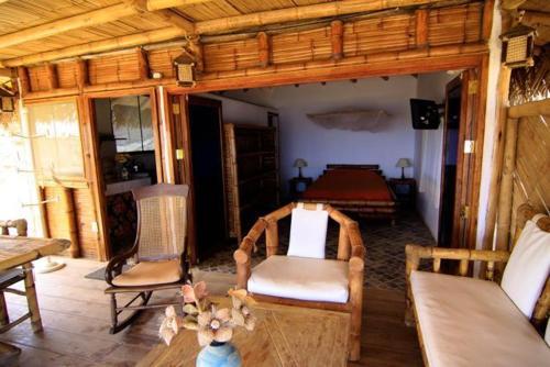 Hostal Oceanic Bungalows