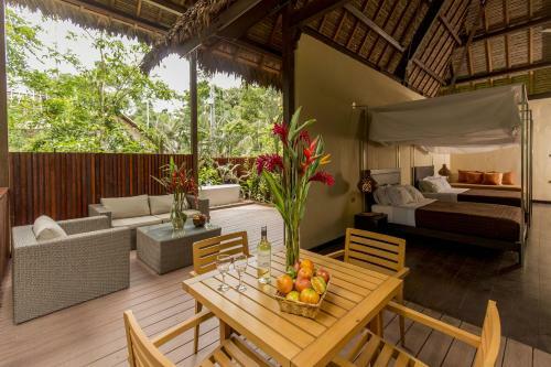 Lodge Tambopata Research Center