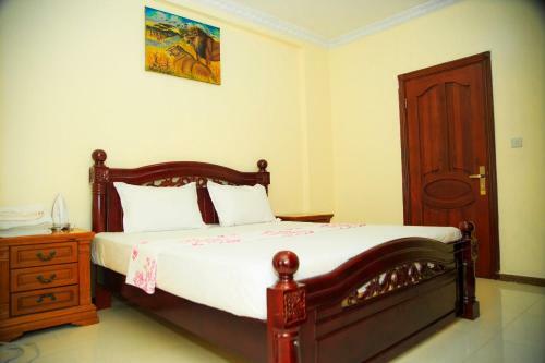 Spacious Apartment Near The Beach In Masaki