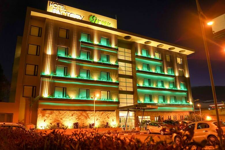 Hotel Factory Inn