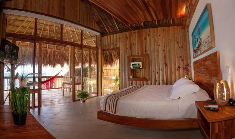 Hotel Punta Faro