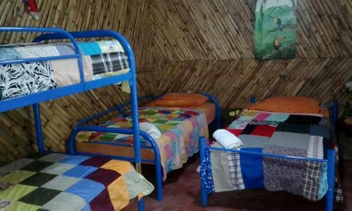 Albergue Hostal Familiar El �ngel Panam� B&B