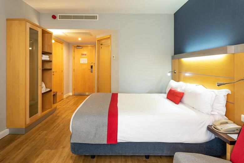 Holiday Inn Express Lisbon - Oeiras, An Ihg Hotel