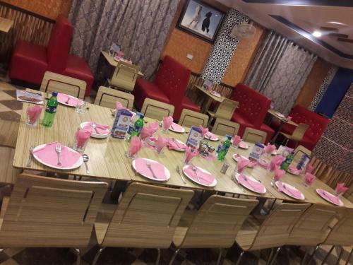 Hotel Murree Maryum Flats