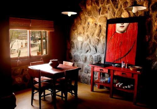 Hostal Miraluna Caba�as