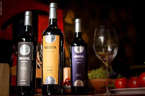 Hostal Miraluna Caba�as