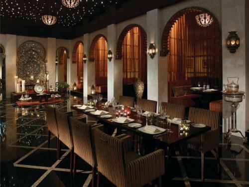 Hotel Shangri-la Al Husn Resort & Spa