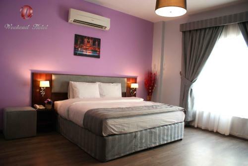 Weekend Hotel & Apartments