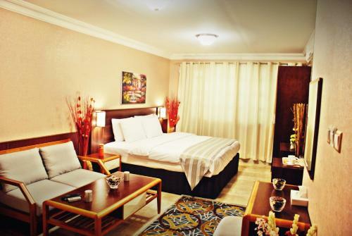 Weekend Hotel & Apartments