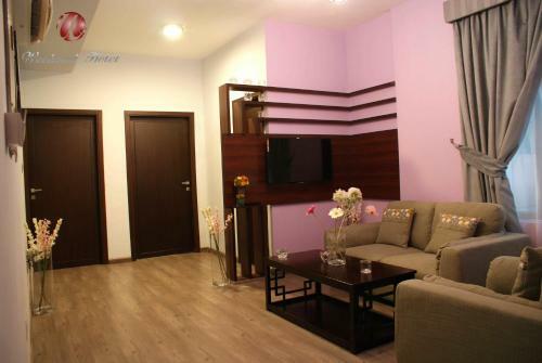 Weekend Hotel & Apartments
