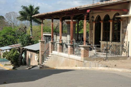 Hostal Hotel Las Orquideas San Ramon
