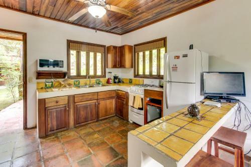 Redonda Bay Cozy Casita