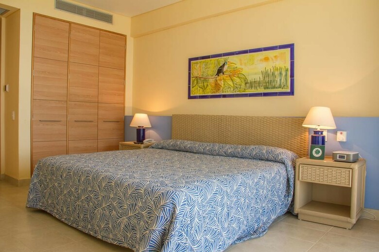 Hotel Zuana Beach Resort