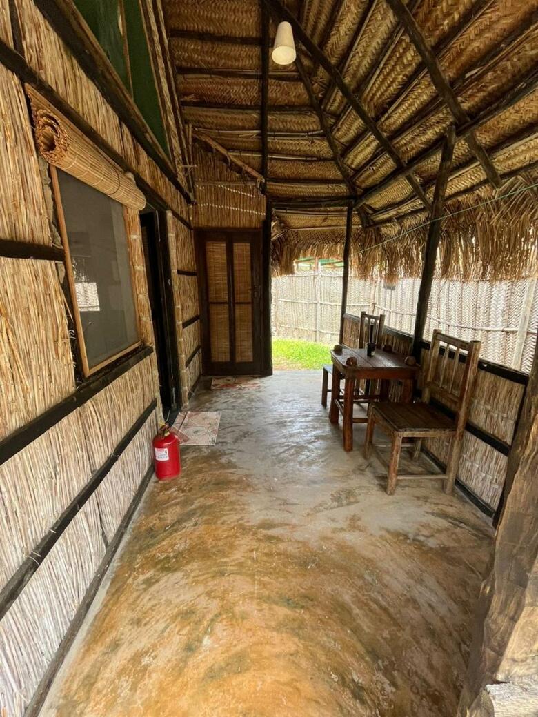Mango Beach Lodge