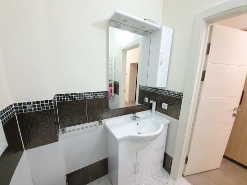 New Apartments 2 Rooms Moscow Street