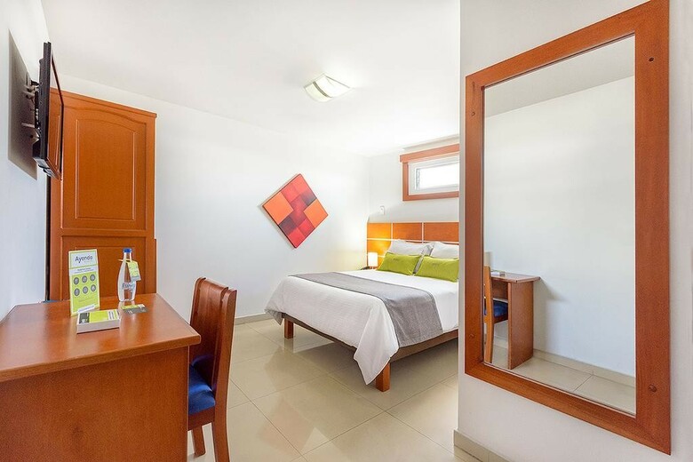 Optimum Hotel