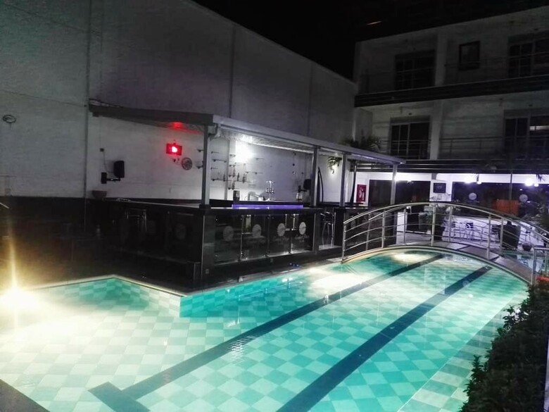 Confort Plaza Hotel