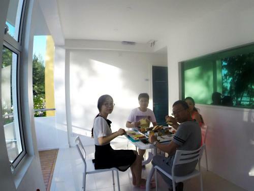 Hostal Planktons Beach