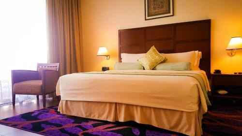 Hulhule Island Hotel