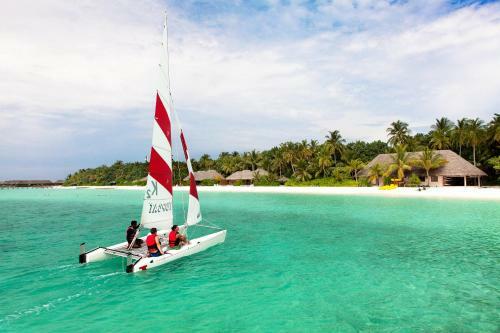 Hotel Veligandu Island Resort & Spa
