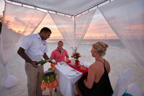 Hotel Adaaran Club Rannalhi