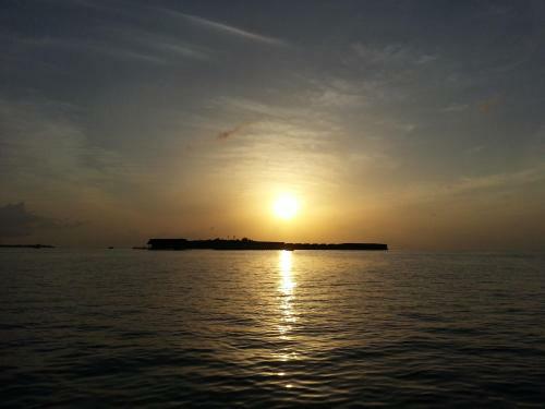 Hostal Rip Tide Vacation Inn, K.guraidhoo