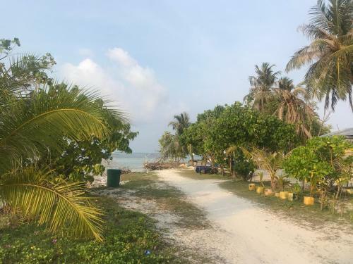 Hostal Rip Tide Vacation Inn, K.guraidhoo