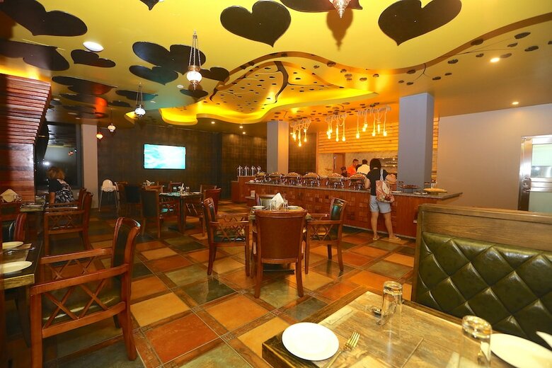 Hostal Kaani Grand Seaview