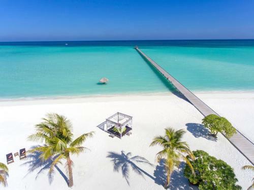 Hotel Holiday Island Resort
