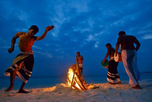 Hotel Holiday Island Resort