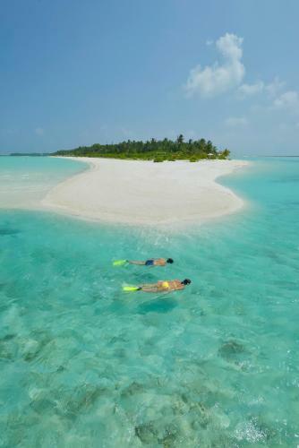 Hotel Holiday Island Resort