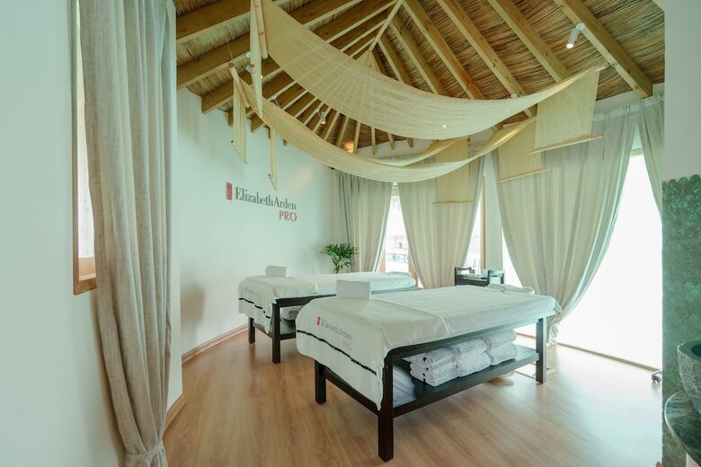 Hotel You & Me Maldives