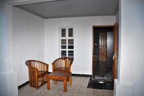 Hostal Equator Homestay