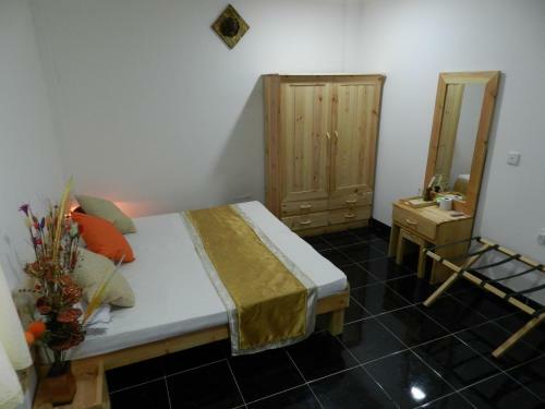 Hostal Faza View Inn