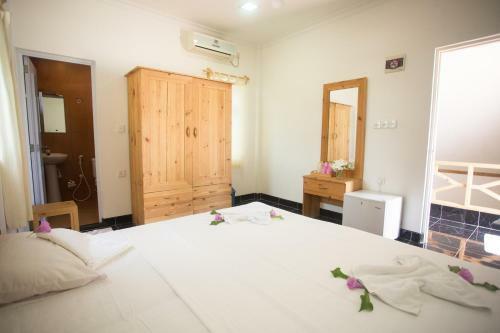 Hostal Faza View Inn