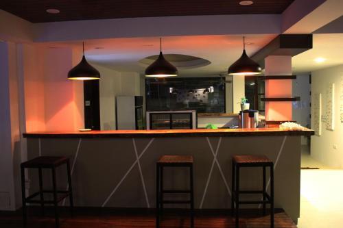 Hostal Beachwood Hotel And Spa At Maafushi