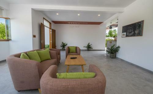 Hostal Olive Goidhoo