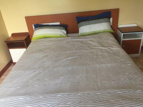 Hostal Maoni Guest House