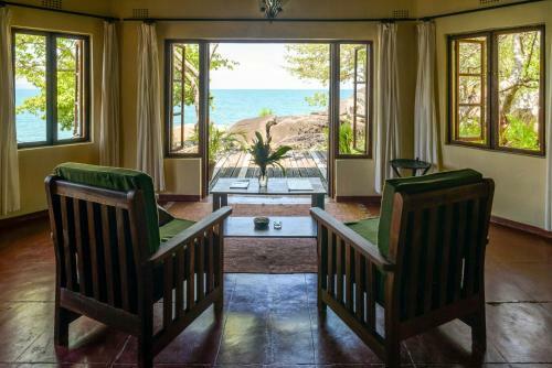 Hotel Makuzi Beach Lodge