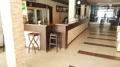 Art Theatre Caffe - River View Hotel