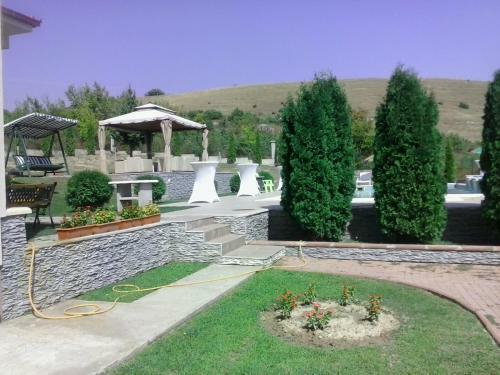 Villa Bis