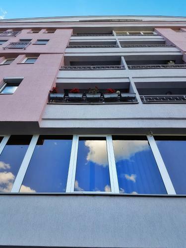 Mira Apartment