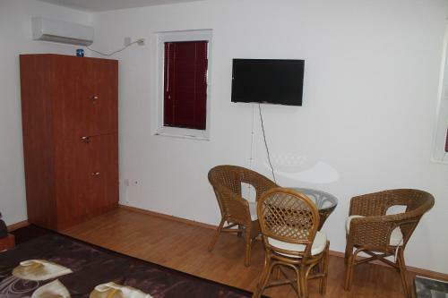 City Inn Beach Apartments
